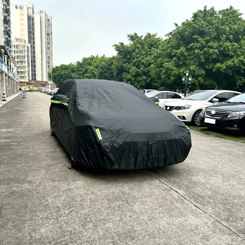 Capa de Carro Completa com Faixas Reflexivas e Proteção Solar e UV